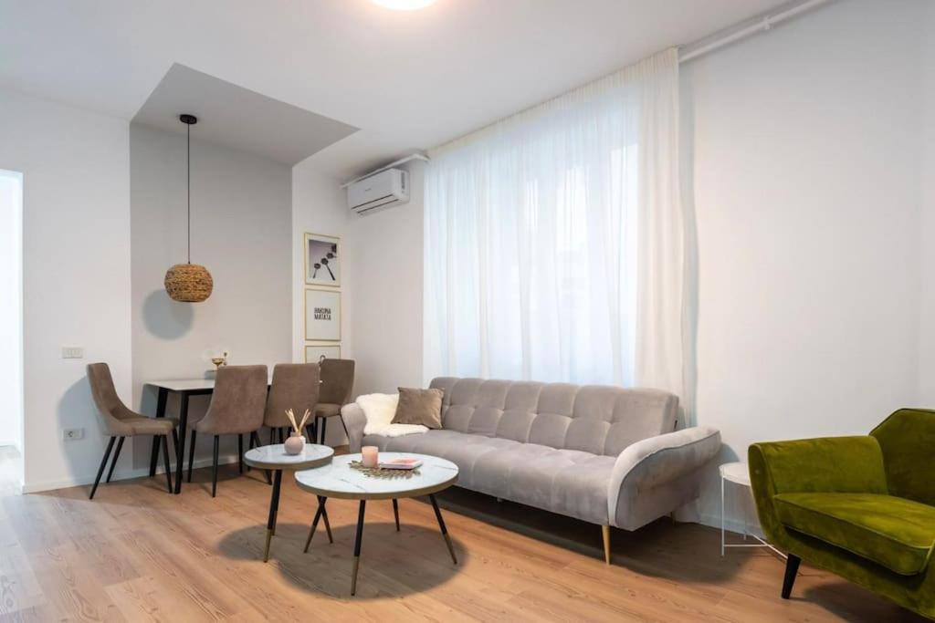 Old Town Bucharest Apartment Poiana 7 المظهر الخارجي الصورة