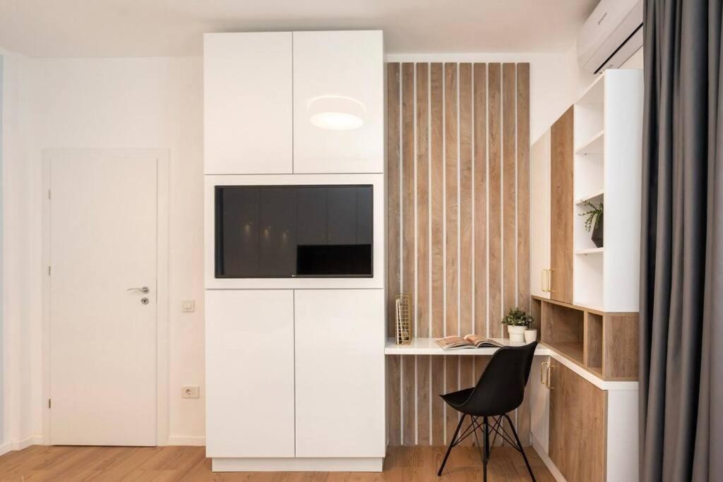 Old Town Bucharest Apartment Poiana 7 المظهر الخارجي الصورة