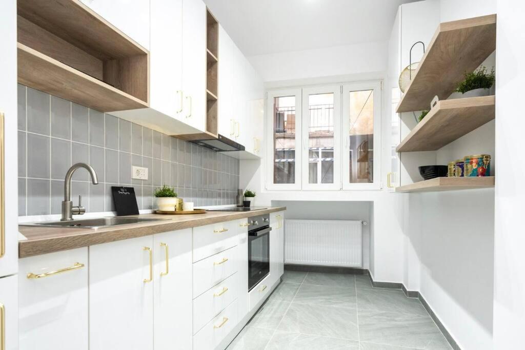 Old Town Bucharest Apartment Poiana 7 المظهر الخارجي الصورة
