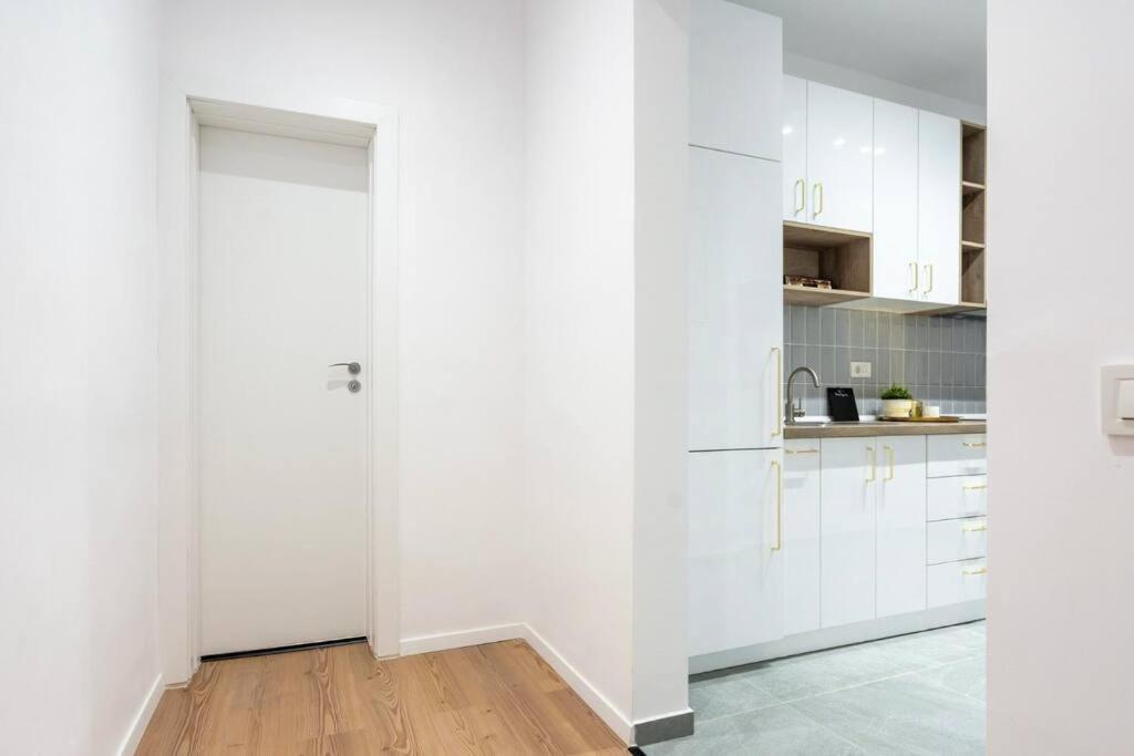 Old Town Bucharest Apartment Poiana 7 المظهر الخارجي الصورة